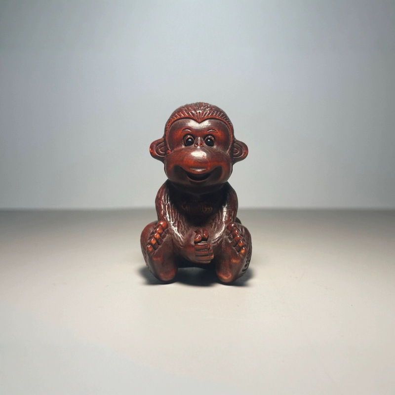 Boxwood carved monkey figurine - đánh giá và giá Phone Accessories Market